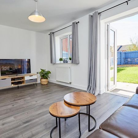 Cosy,Modern And Relaxing 3 Bedroom House With Parking Manchester Ngoại thất bức ảnh